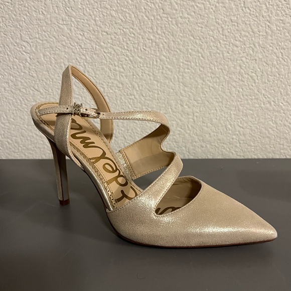 Sam Edelman pointed toe strappy heels Size 6 in Gold - Picture 1 of 2